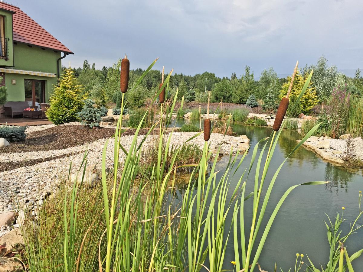 Lake View Apartments Near Golf Resort Kuneticka Hora, Dritec Pardubice Exterior foto